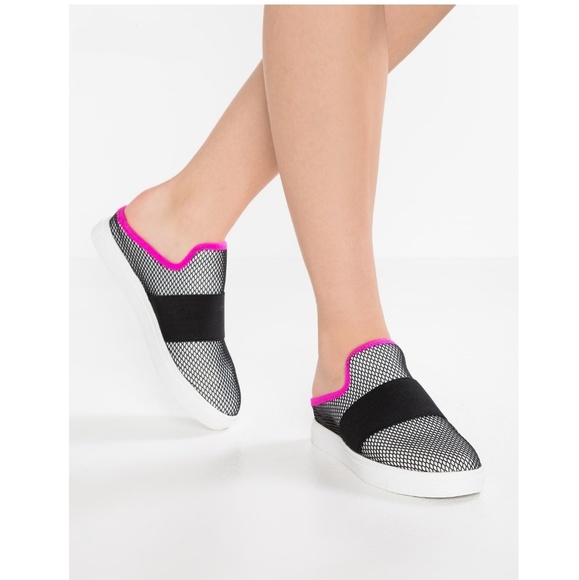 Street Chic Steve Madden Mule Sneakers - Picture 2 of 8